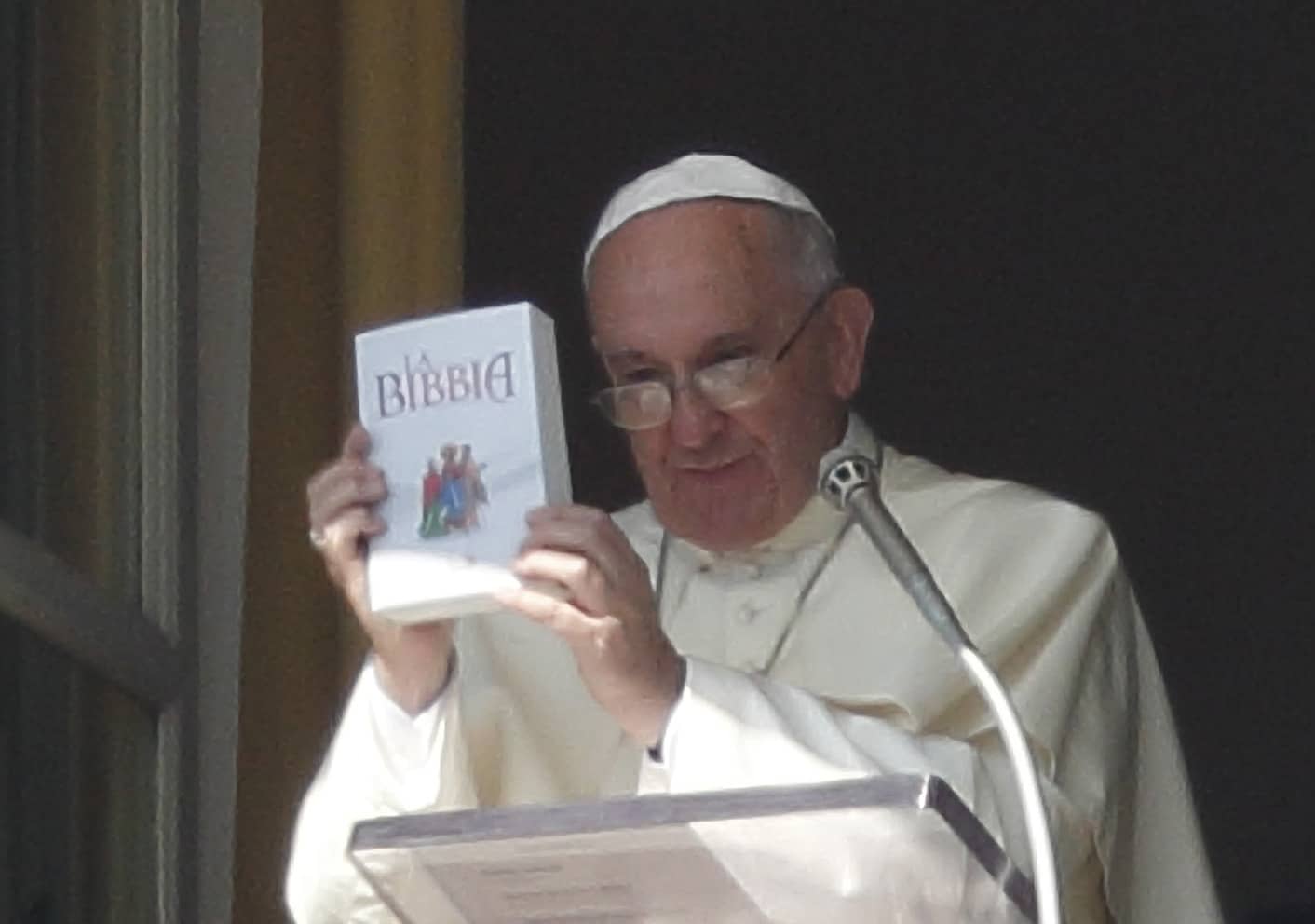 POPE FRANCIS BIBLE ANGELUS 2014