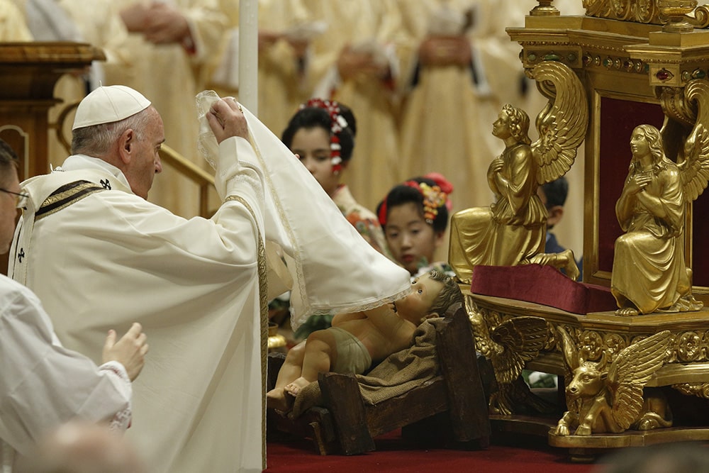 POPE CHRISTMAS EVE MASS