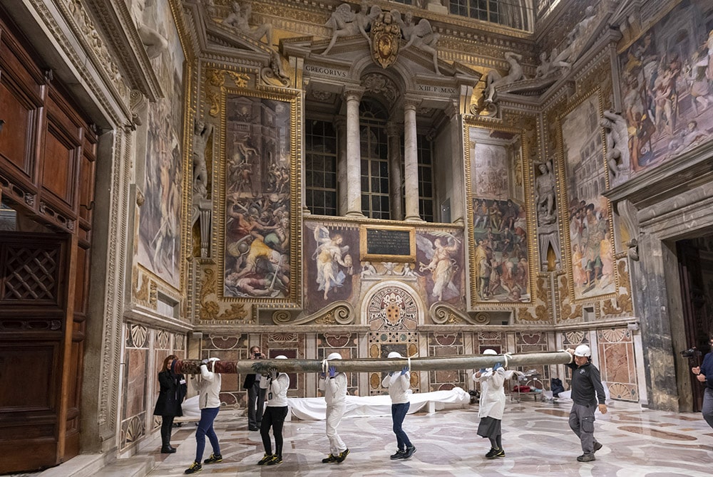 RAPHAEL TAPESTRIES DISPLAY VATICAN