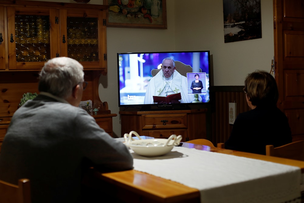 POPE ITALIAN FAMILY POPE 'URBI ET ORBI' CORONAVIRUS