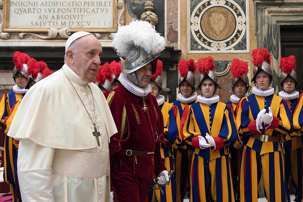 POPE SWISS GUARDS