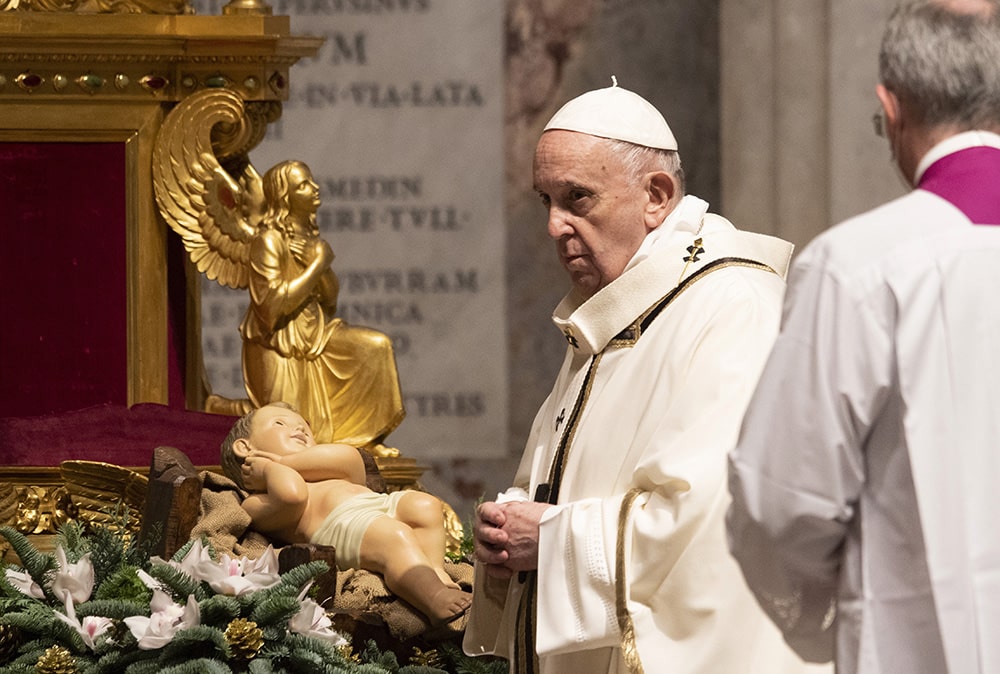Pope at Christmas Jesus' birth brings hope in troubling times