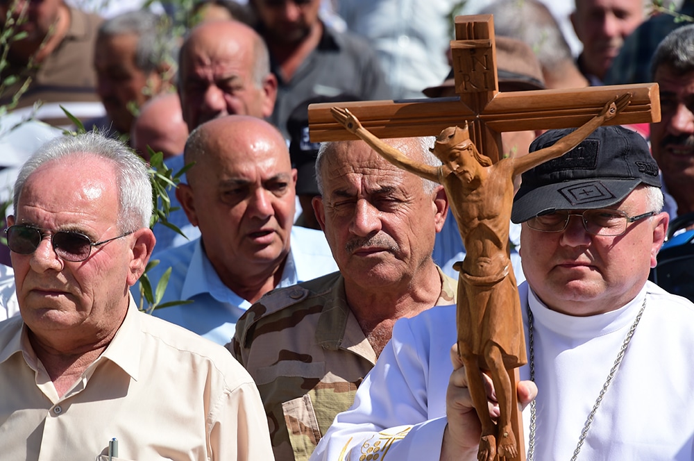 FILE PHOTO IRAQ CHRISTIAN PROCESSION