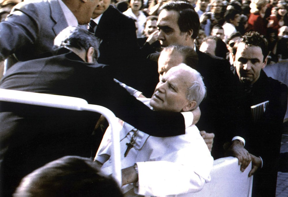 FILE PHOTO OF POPE INJURED IN 1981 SHOOTING