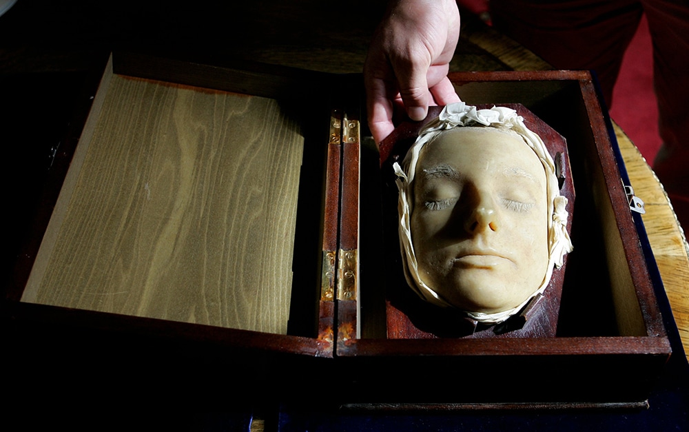 DEATH MASK MARY QUEEN OF SCOTS