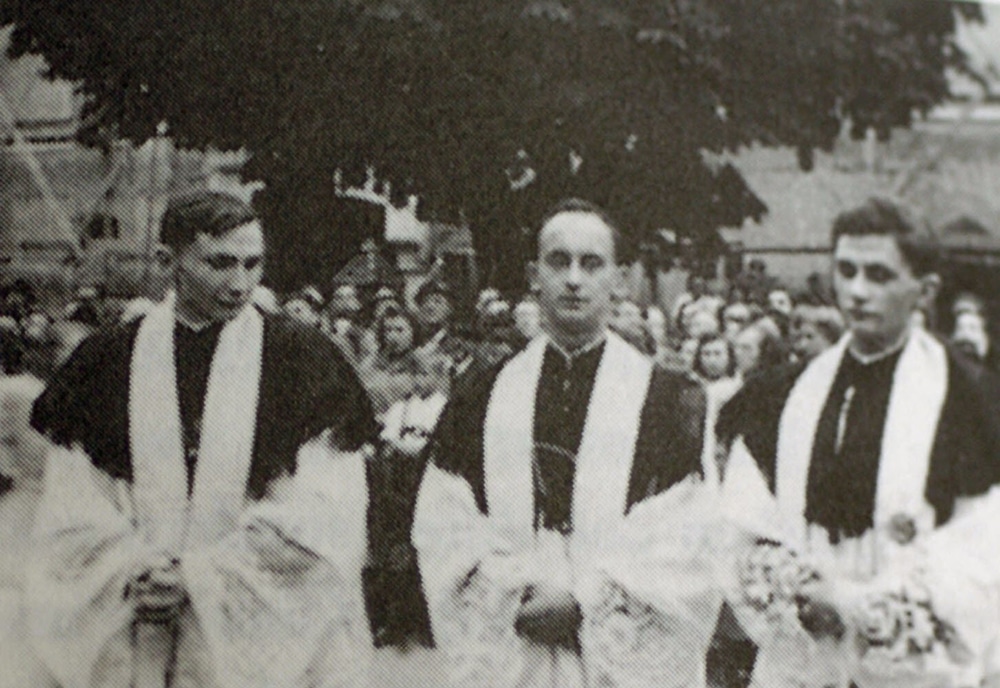 RATZINGER BROTHERS PRIESTLY ORDINATION
