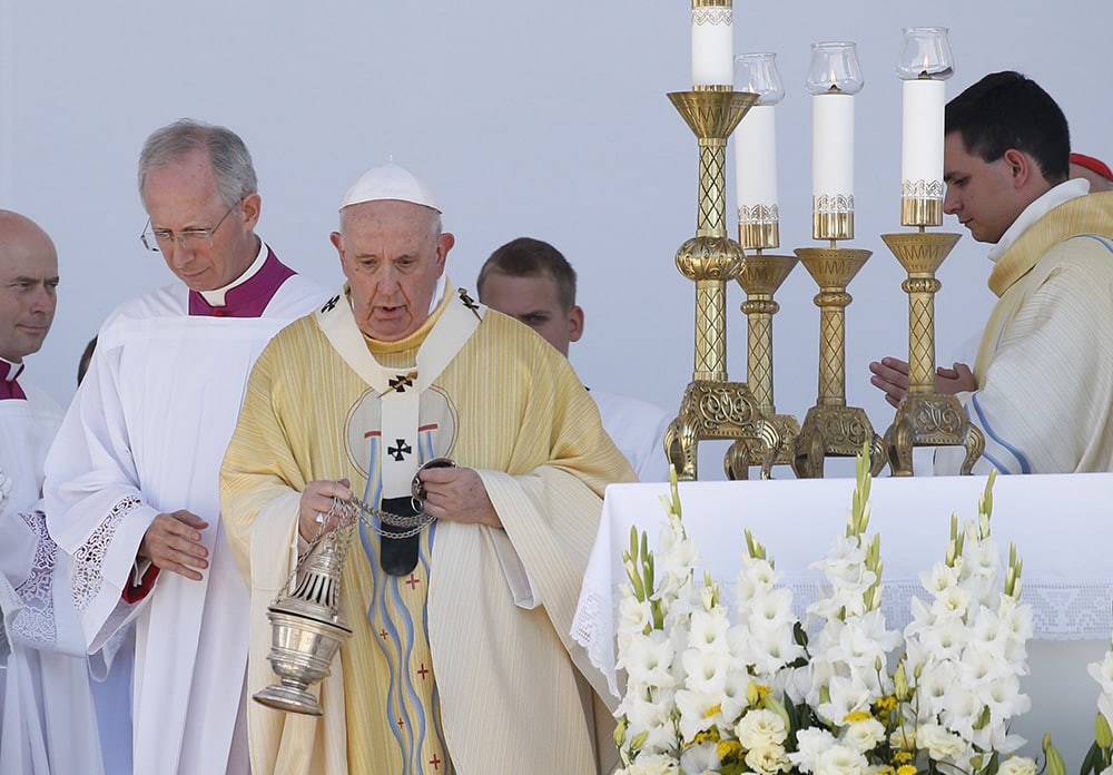 PAPAL TRIP HUNGARY SLOVAKIA