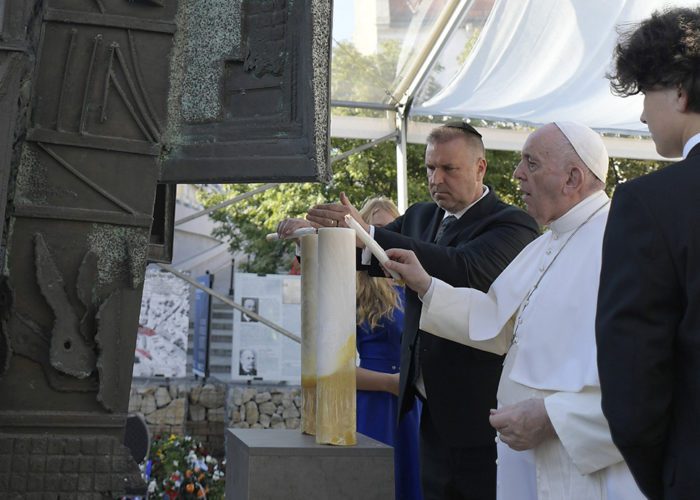 PAPAL TRIP HUNGARY SLOVAKIA