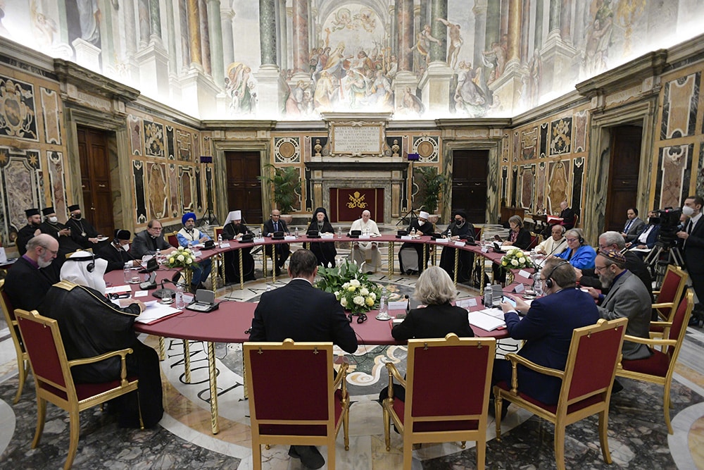 POPE MEETING EDUCATION PACT