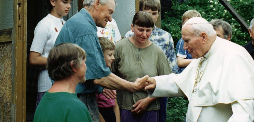 FAMILY GREETS POPE IN UNEXPECTED VISIT