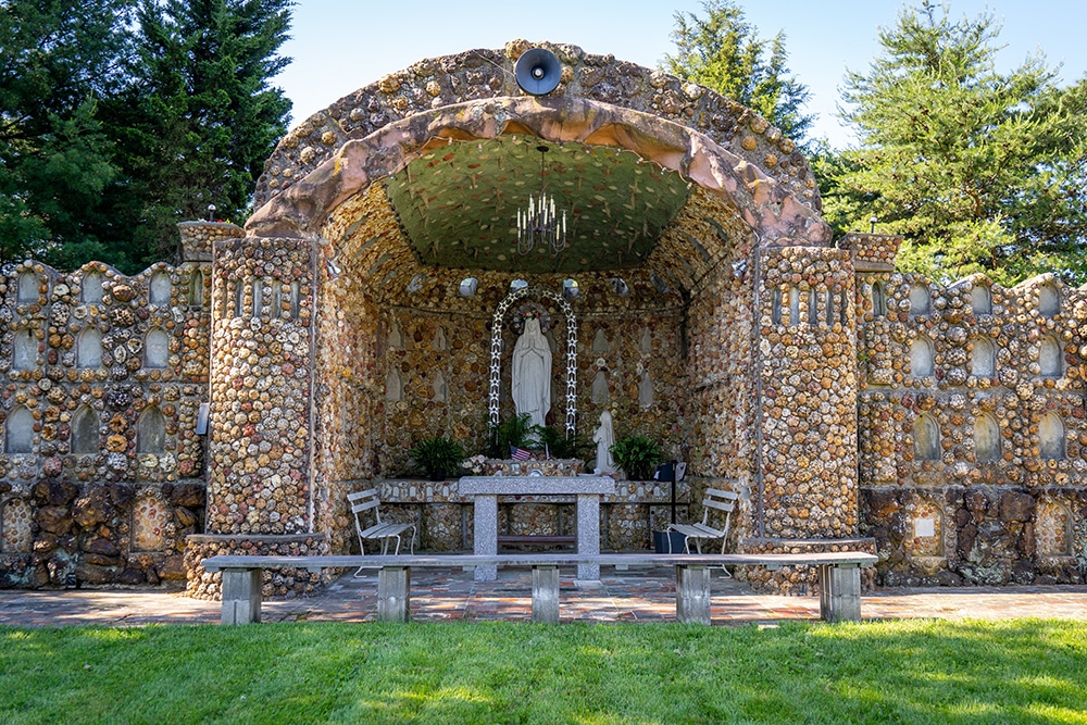 INDIANA GEODE GROTTO