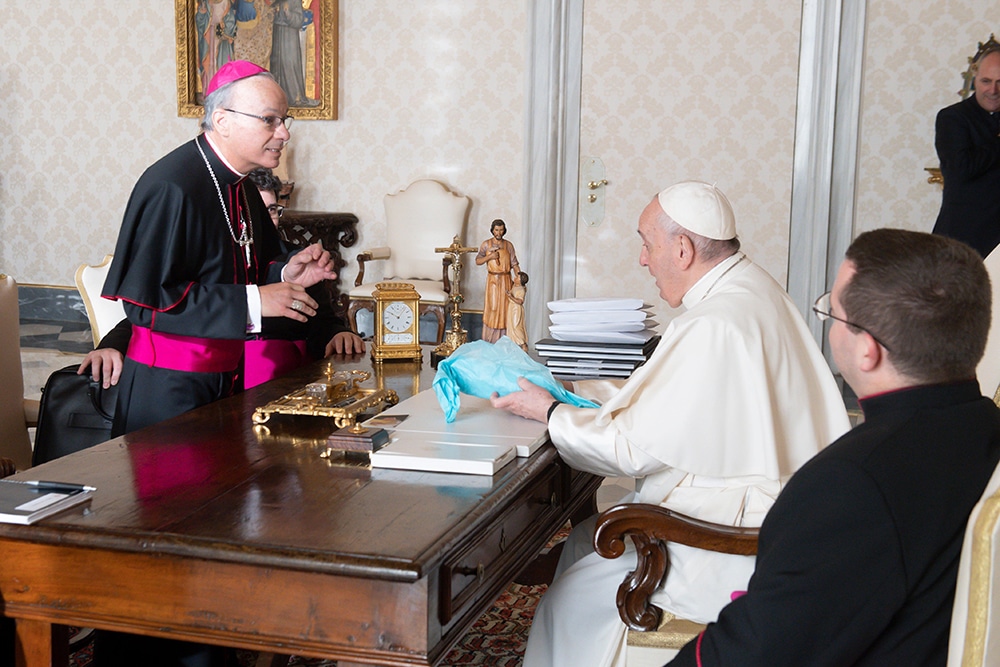 POPE MEETING CANADIAN BISHOPS' CONFERENCE