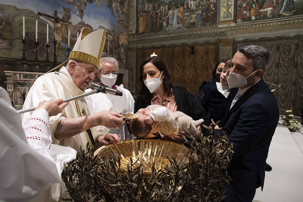 POPE BAPTISM MASS VATICAN
