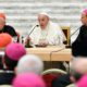 POPE ITALIAN BISHOPS MEETING