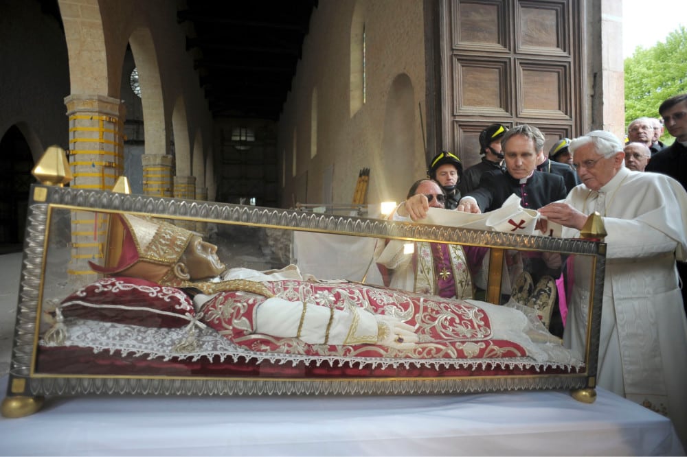 POPE BENEDICT XVI L'AQUILA