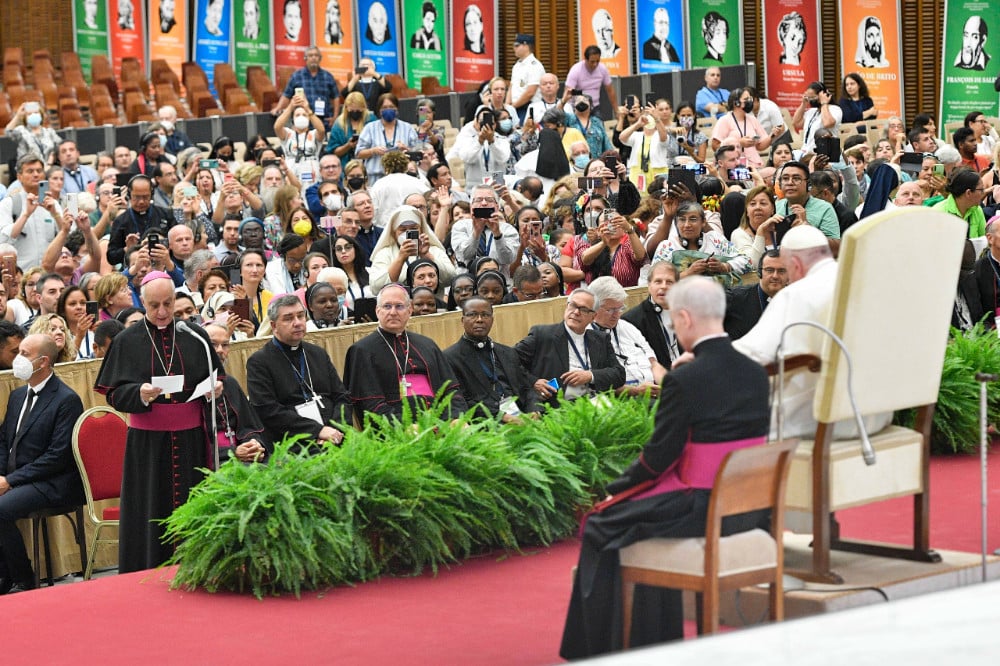 POPE AUDIENCE CATECHISTS