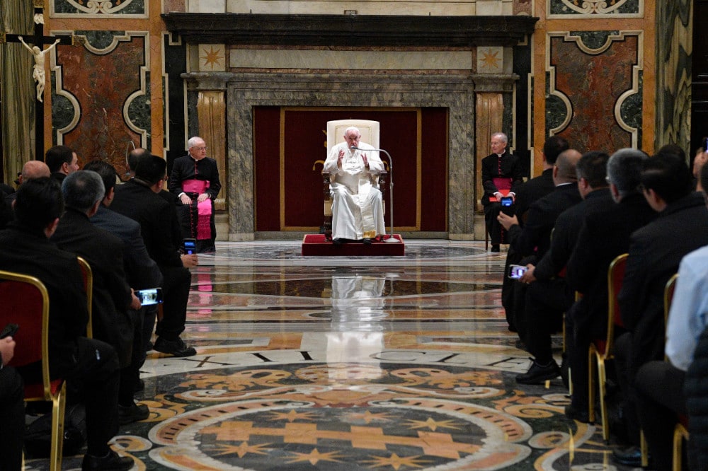 POPE FRANCIS SEMINARY RECTORS AUDIENCE VATICAN