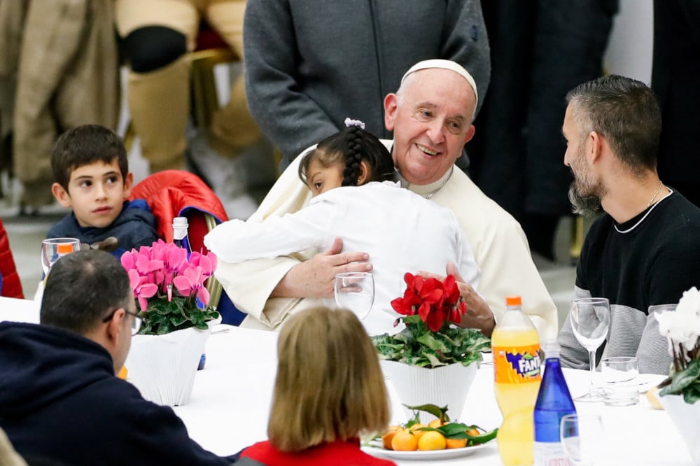 POPE LUNCH WORLD DAY OF POOR