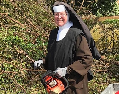 Nun