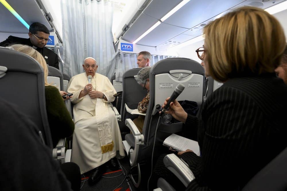 POPE FRANCIS FLIGHT FROM HUNGARY