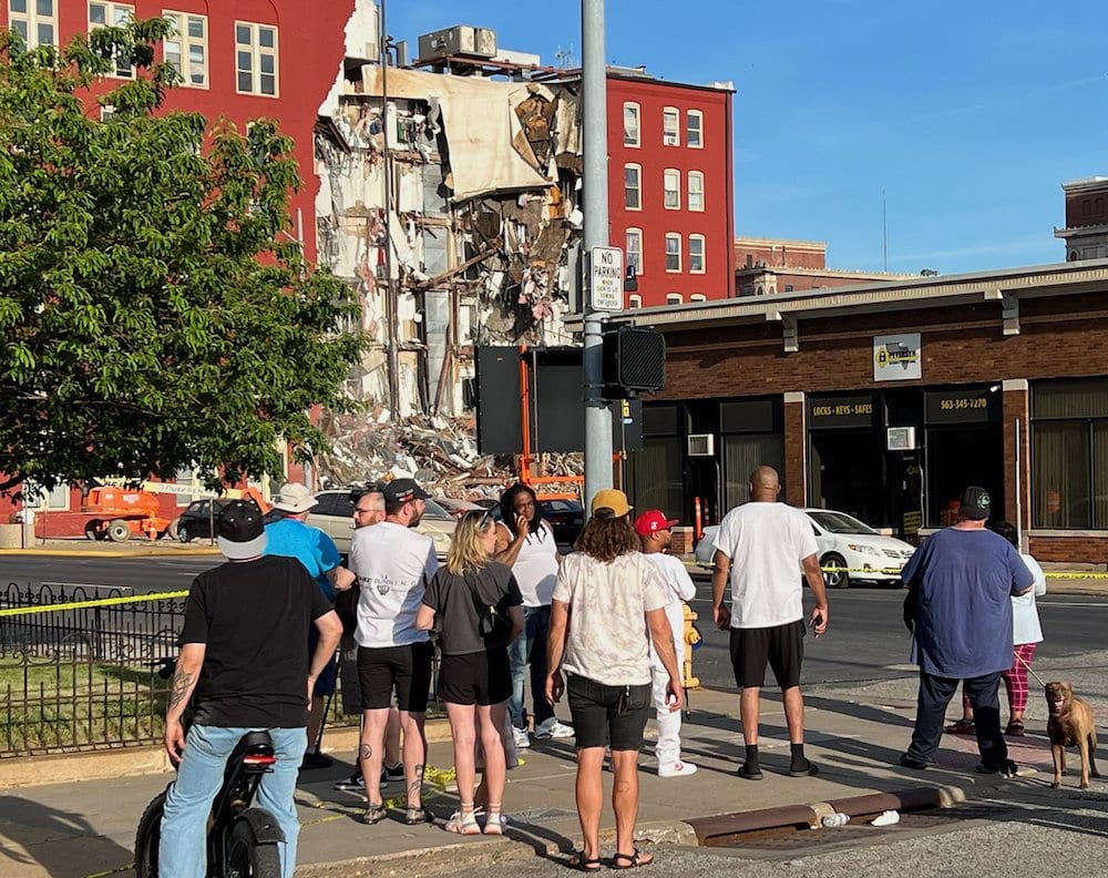 IOWA COLLAPSED APARTMENT BUILDING