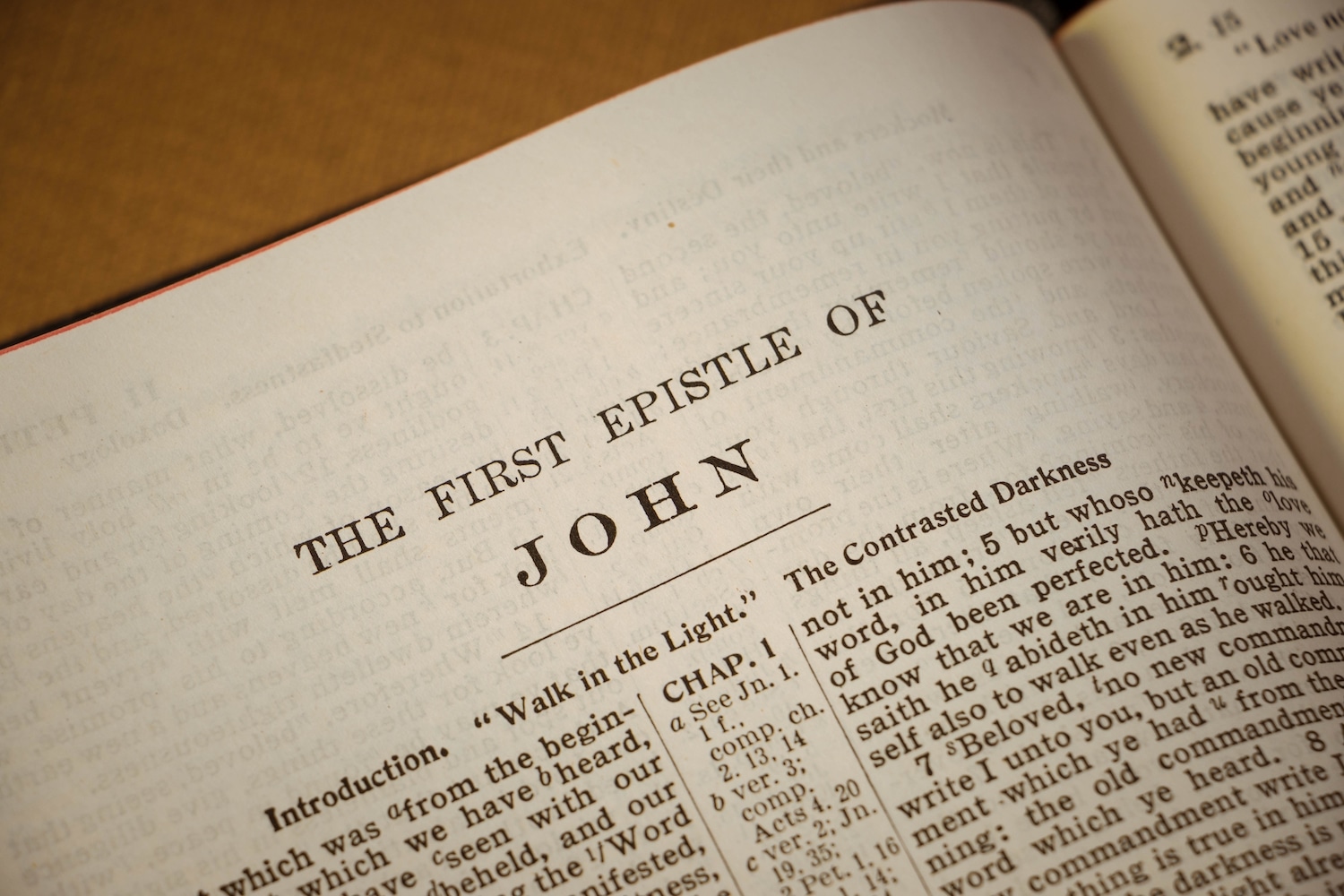 An image of the first page of the First Epistle of John in the Bible