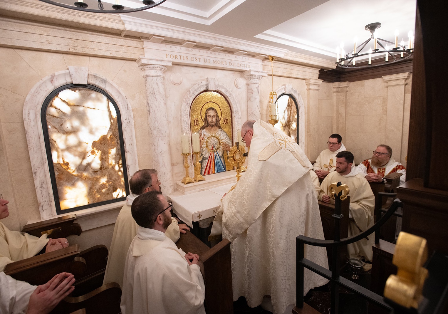 Manhattan perpetual adoration chapel