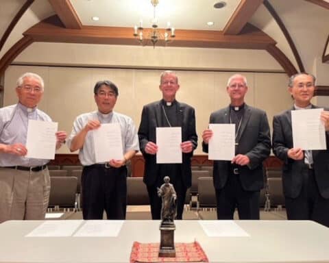 US JAPAN BISHOPS PLEDGE NO NUCLEAR WEAPONS