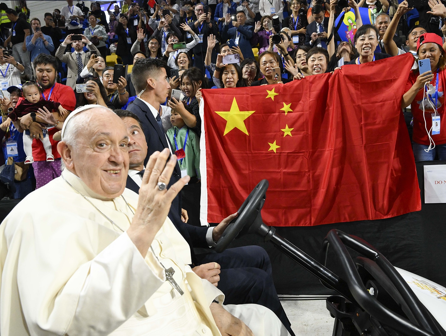 POPE FRANCIS CHINESE FLAG