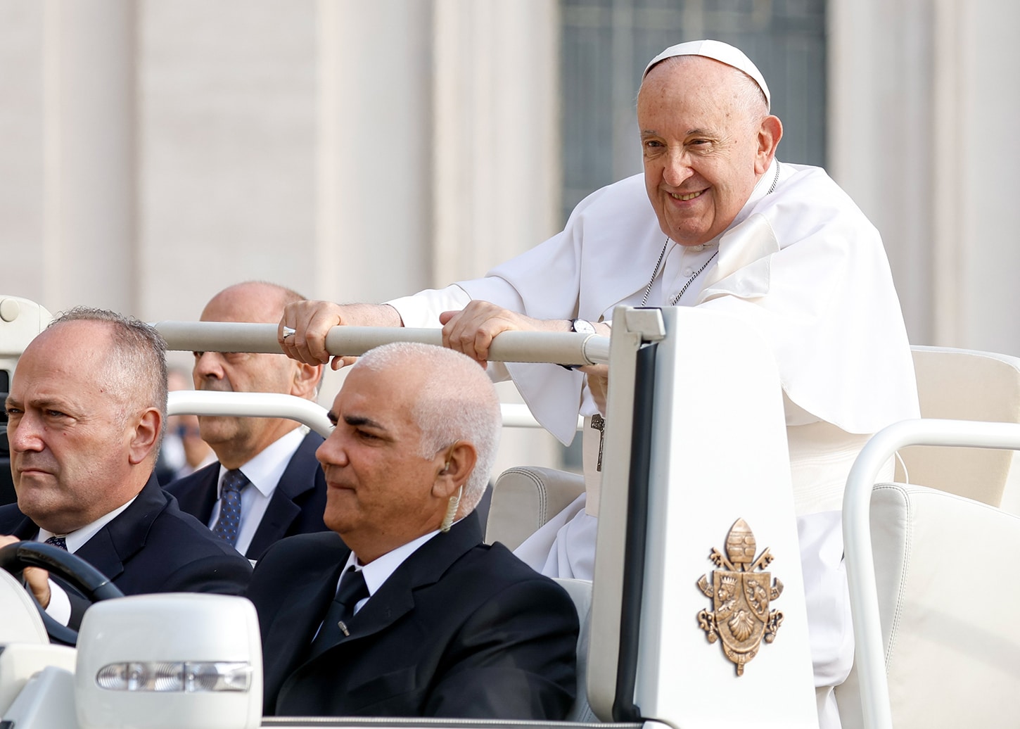 Pope Audience Hernandez