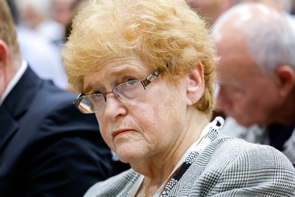 DEBORAH LIPSTADT GREGORIAN UNIVERSITY