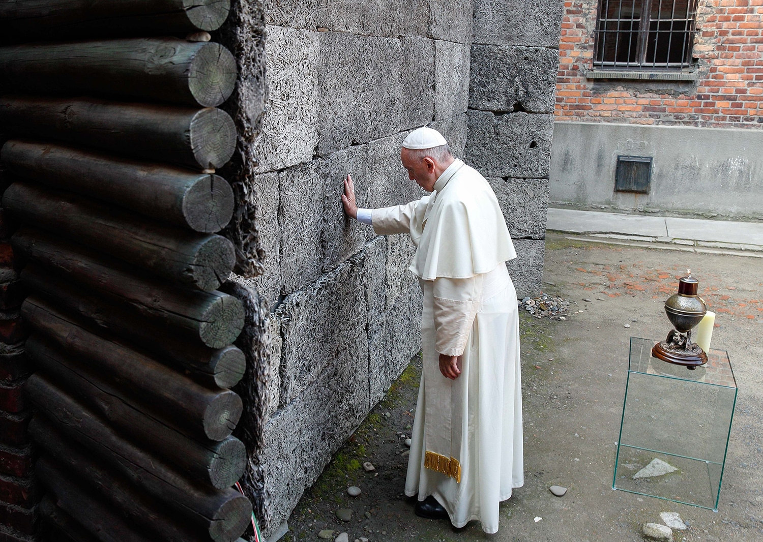 Pope Holocaust