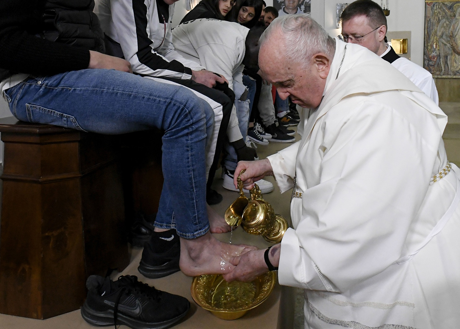 Pope Mass Last Supper Prison