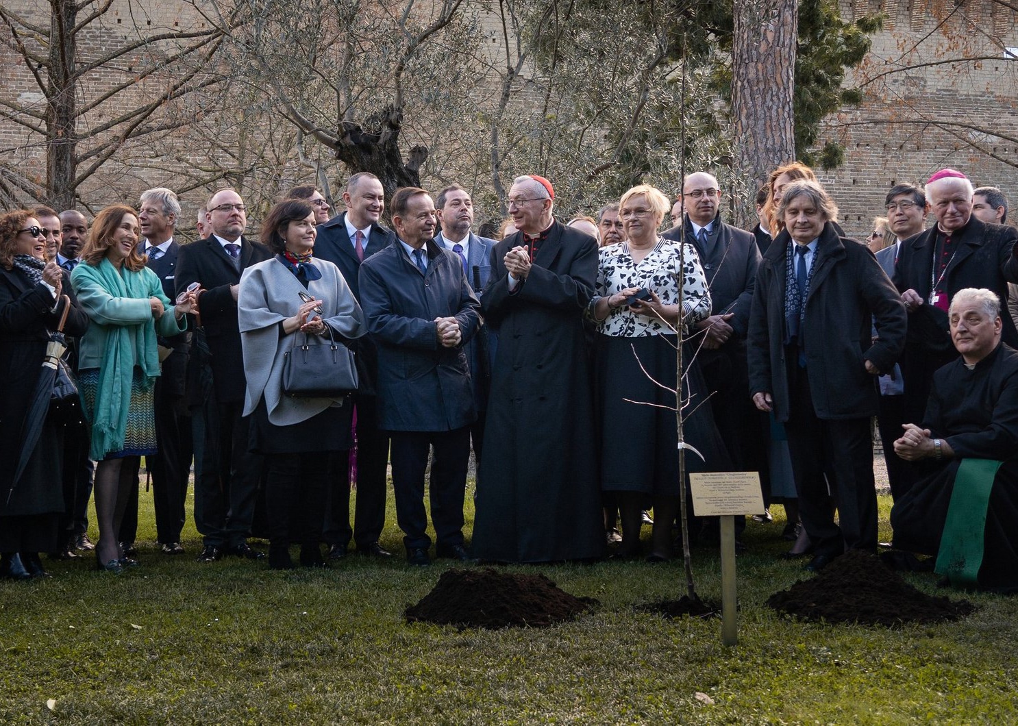 ULMA TREE CARDINAL PIETRO PAROLIN VATICAN GARDEN