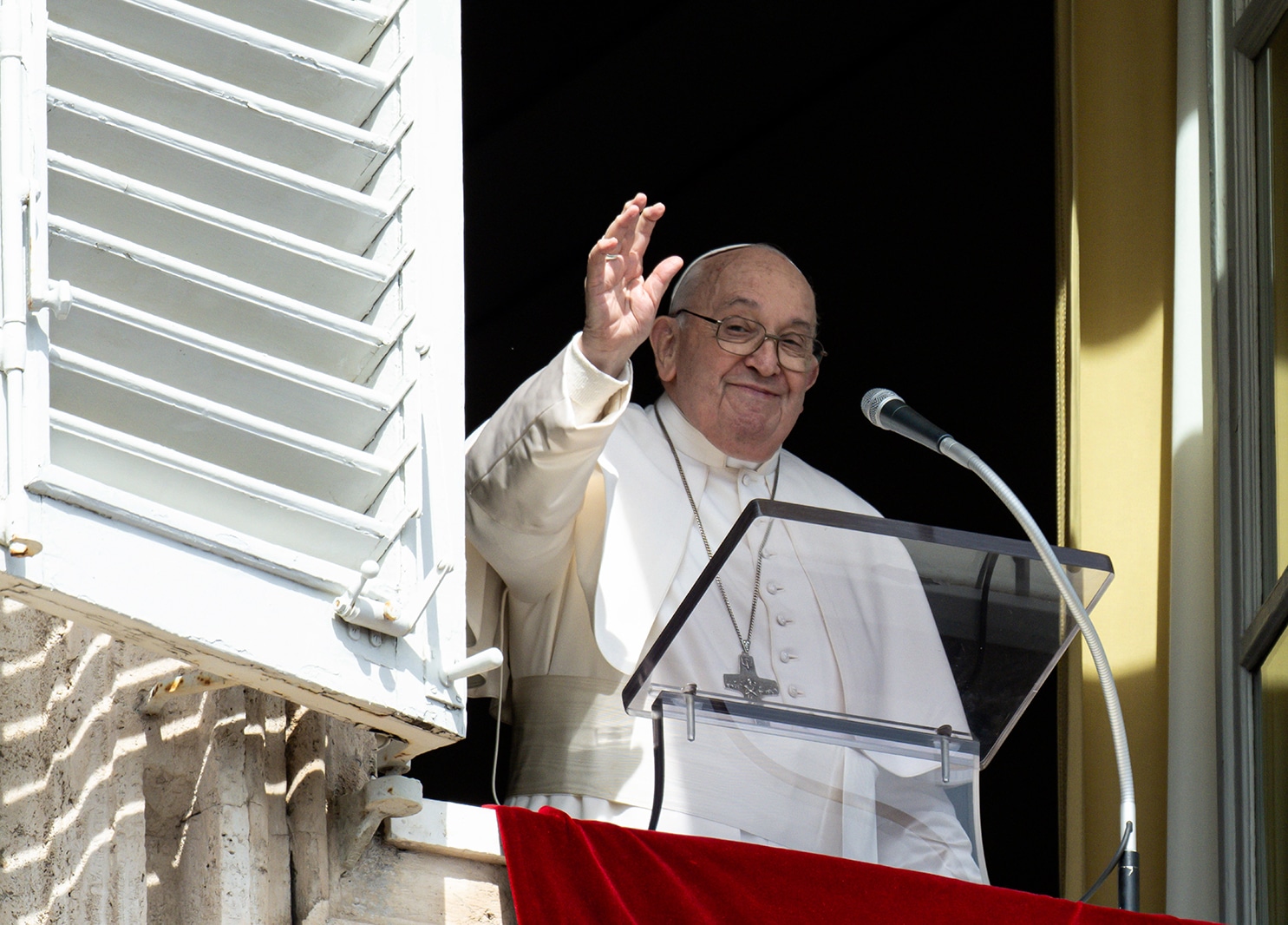 Pope Angelus cross