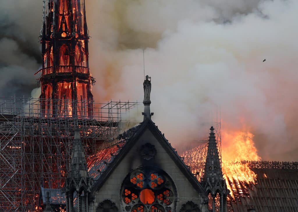 NOTRE DAME CATHEDRAL 2019 FIRE PARIS