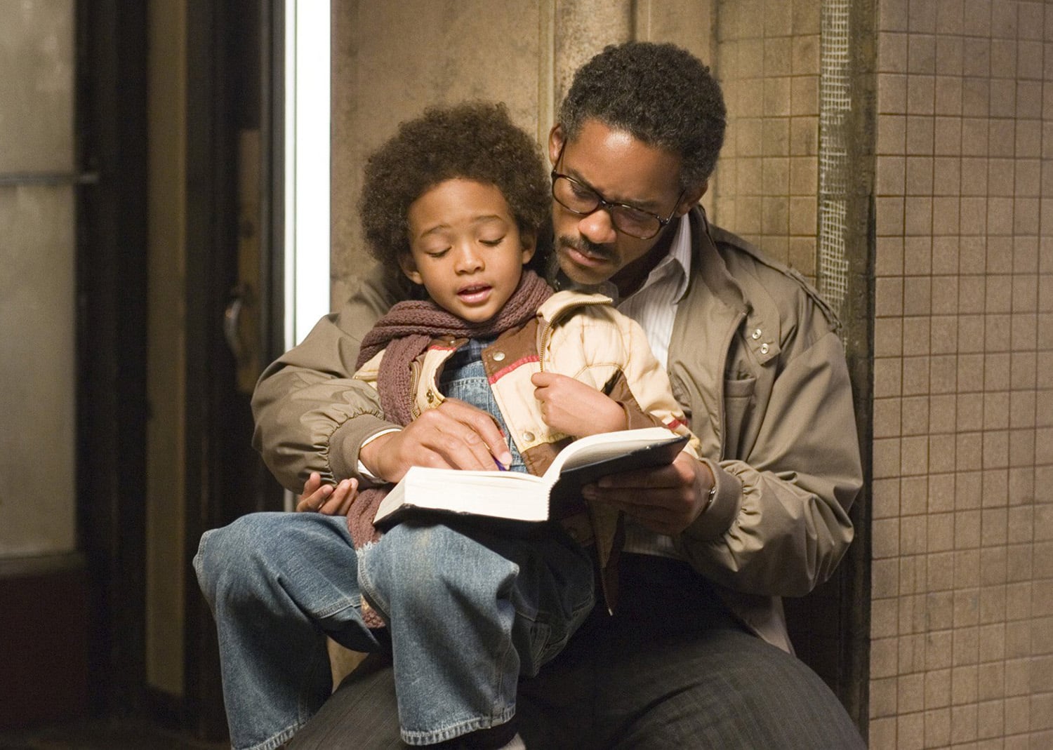 SCENE FROM MOVIE 'THE PURSUIT OF HAPPYNESS'