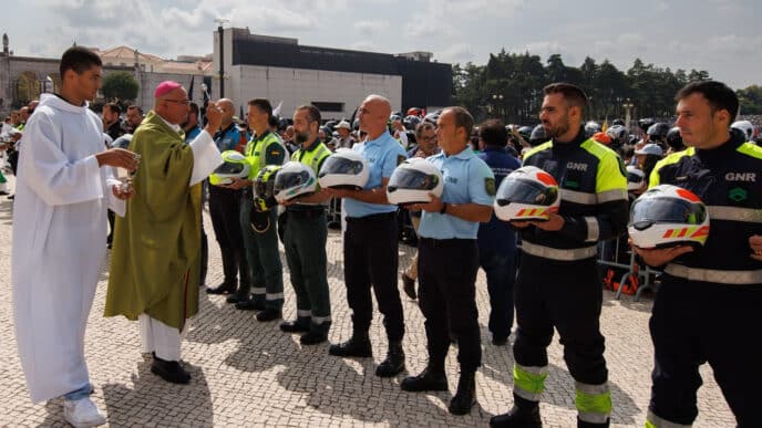 LISBON PATRIARCH BLESSING HELMETS FATIMA SANCTUARY